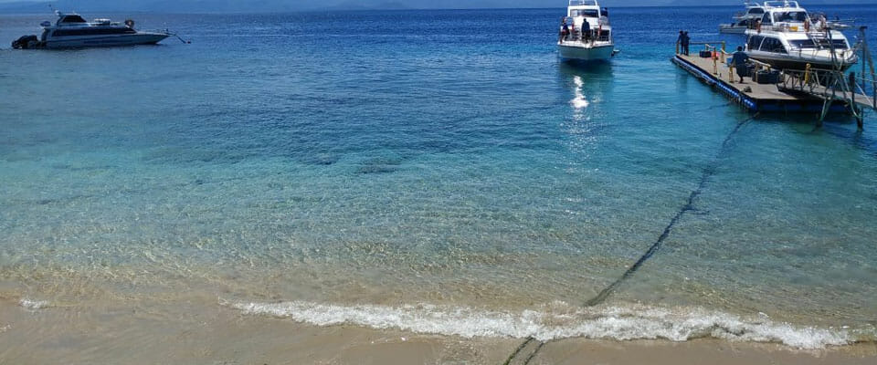 Sampalan Beach in Nusa Penida